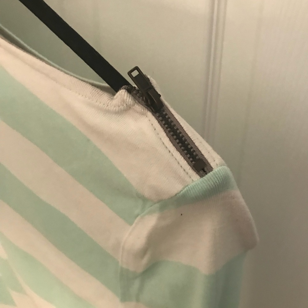 {Express} Striped Top - Picture 3 of 4